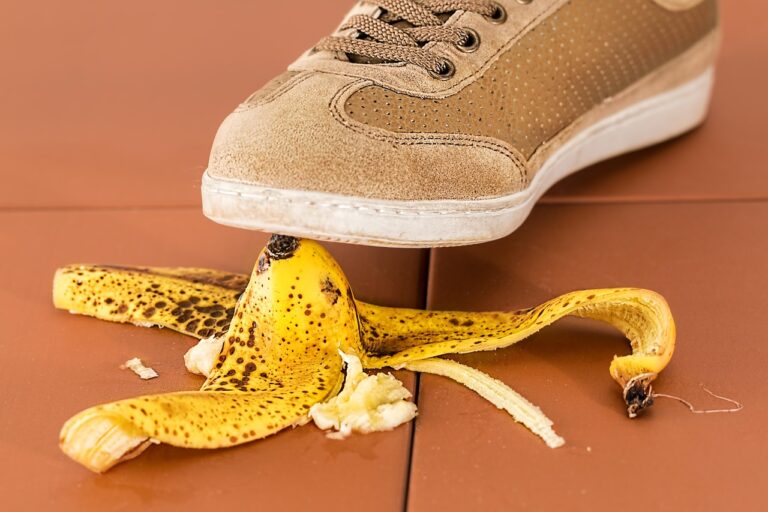 5 Mistakes to Avoid When Booking Your Next Vacation.