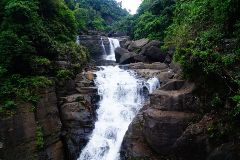 Best Places to Visit in Meghalaya with the Best Hotels to Stay